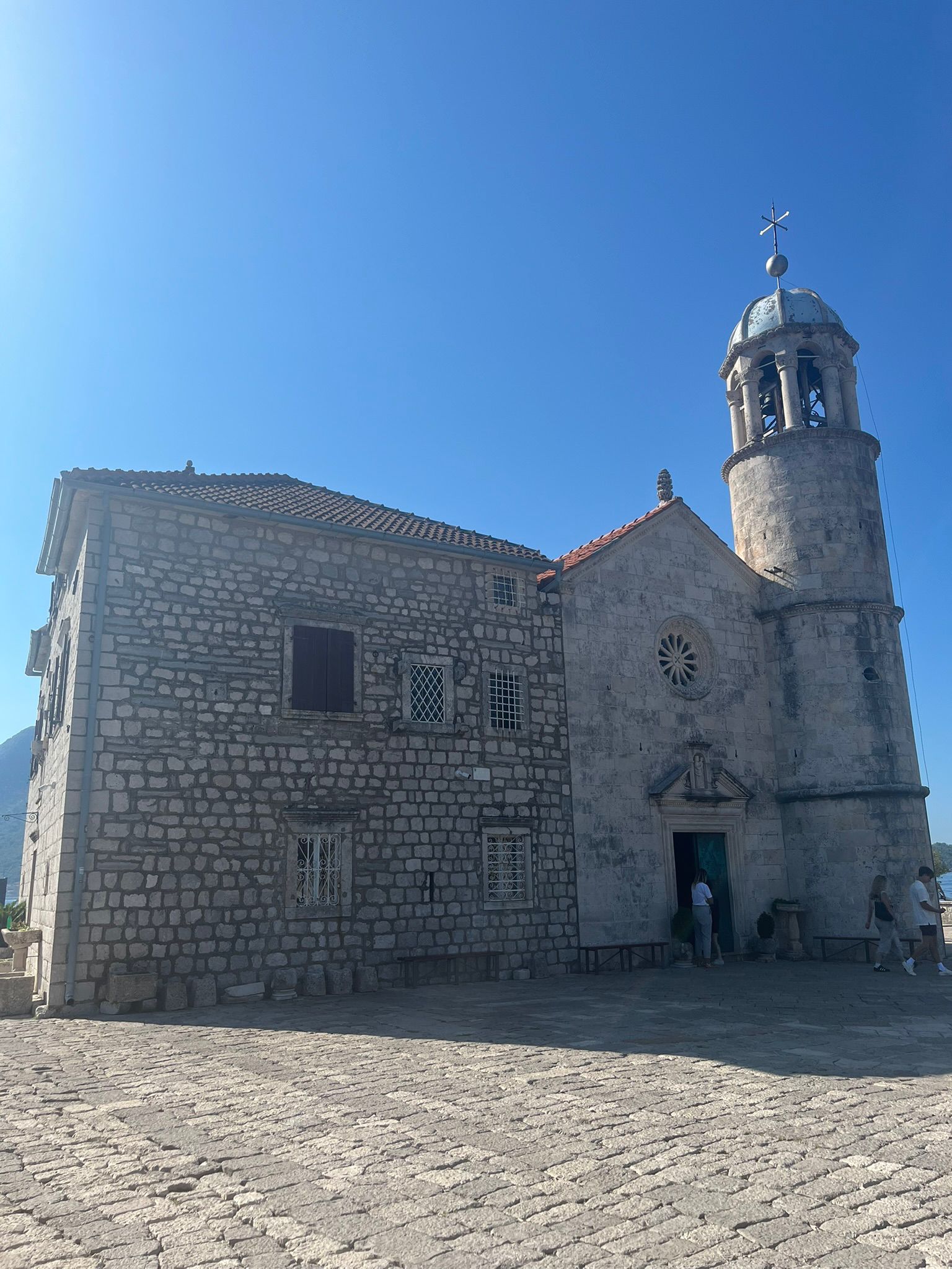 WhatsApp Image 2025-12-11 at 15.45.03 (2).jpeg